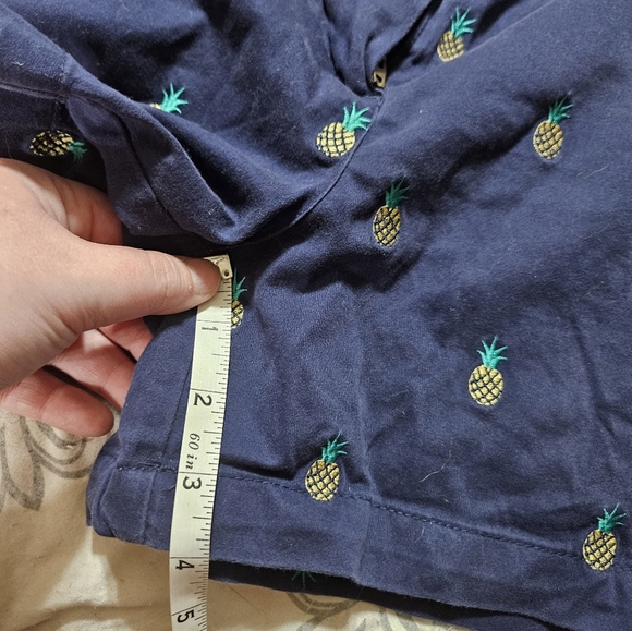 Cambridge pineapple print chino shorts! - Picture 5 of 6